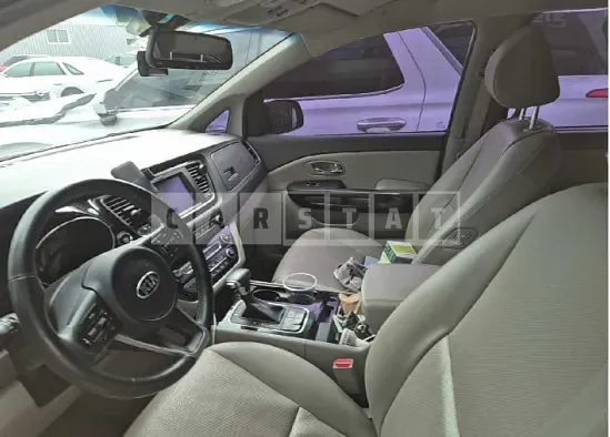 Photo 2 of 16: 2017 Kia Carnival — Korean insurance auction
