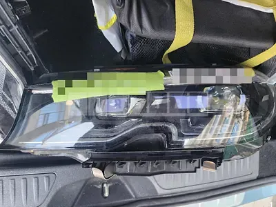Photo 1 of 6: 2022 BMW (parts) 320i Headlamp — Korean insurance auction
