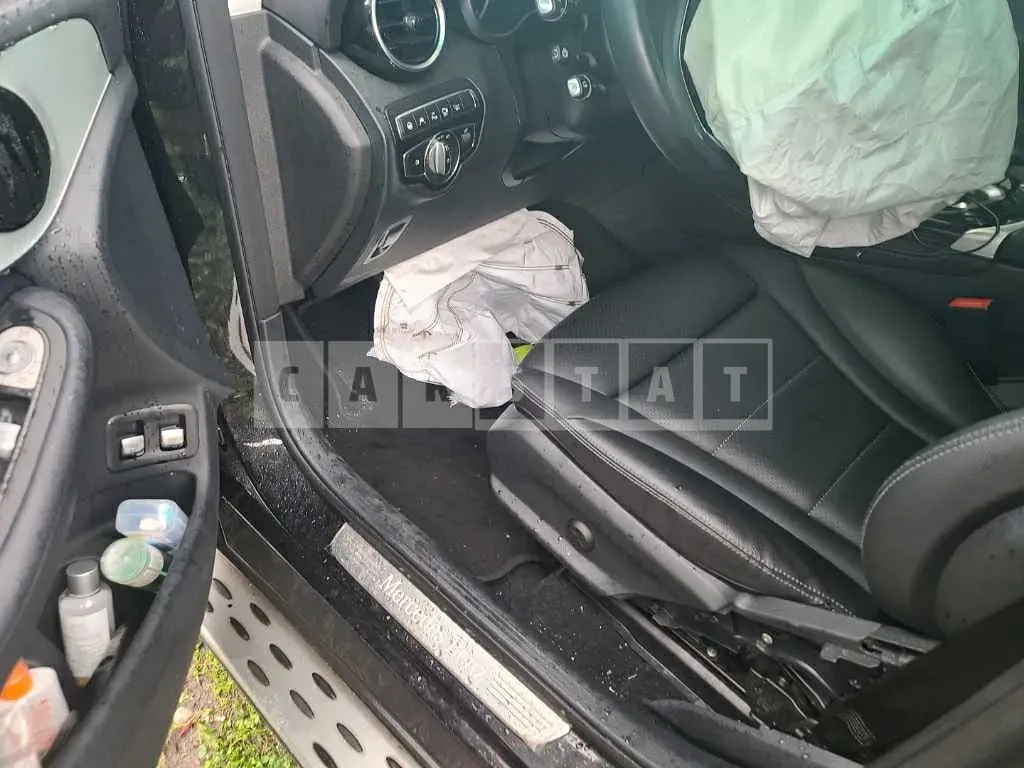 Photo 2 of 19: 2019 Mercedes-Benz GLC350 e 4Matic, VIN WDC0G5EB3KF556350 — Korean insurance auction