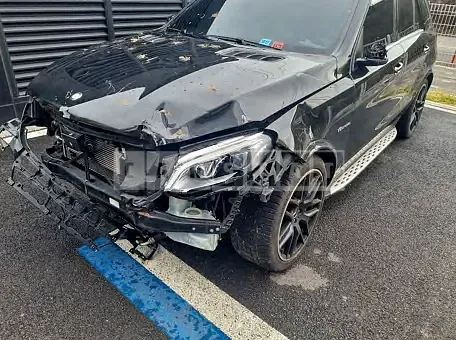 Photo 2 of 13: 2016 Mercedes-Benz GLE63 4Matic, VIN WDCDA7EB2GA758731 — Korean insurance auction