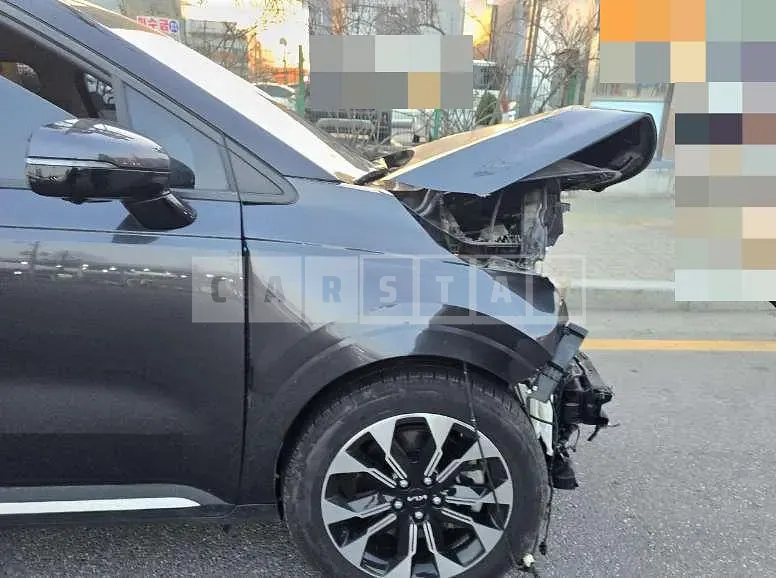 Photo 2 of 9: 2021 Kia Carnivals — Korean insurance auction