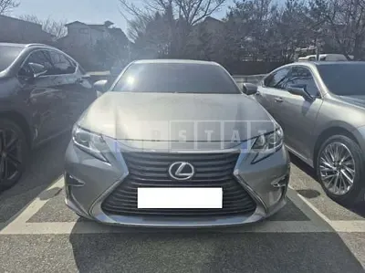 Photo 1 of 10: 2016 Lexus ES300h — Korean insurance auction