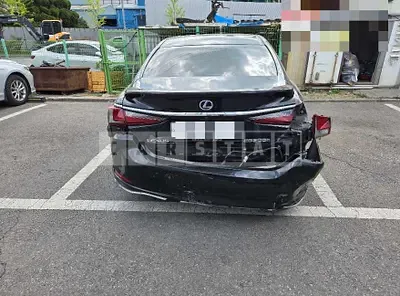 Photo 1 of 9: 2019 Lexus ES300h — Korean insurance auction
