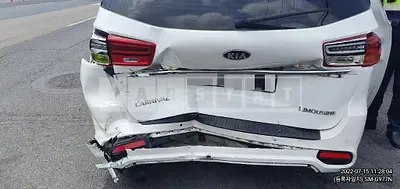 Photo 1 of 17: 2019 Kia Carnival Limousine, VIN KNAMB81ABKS566110 — Korean insurance auction