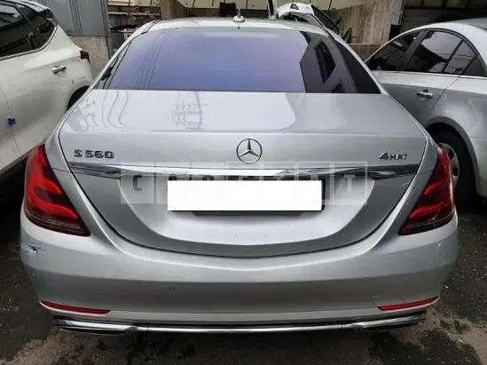Photo 2 of 23: 2018 Mercedes-Benz S560 4Matic L, VIN WDDUG8GB0JA370921 — Korean insurance auction