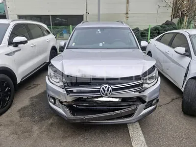 Photo 1 of 19: 2016 Volkswagen Tiguan 2.0 TDI BMT, VIN WVGZZZ5NZGW541948 — Korean insurance auction