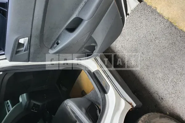 Photo 2 of 14: 2017 Hyundai Tucson, VIN KMHJ3815GHU279397 — Korean insurance auction