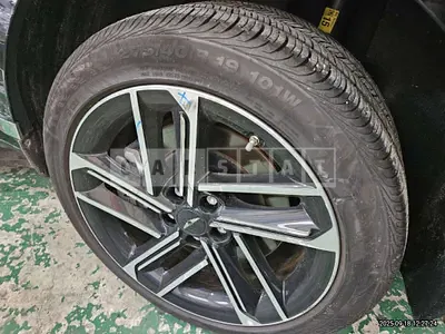 Photo 1 of 3: 2024 Genesis (parts) G80 Wheel — Korean insurance auction