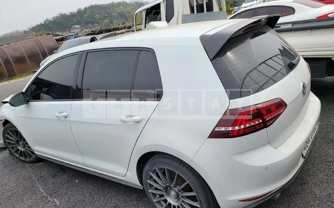 Photo 2 of 9: 2016 Volkswagen Golf 2.0 TDI BMT, VIN WVWZZZAUZGW091275 — Korean insurance auction