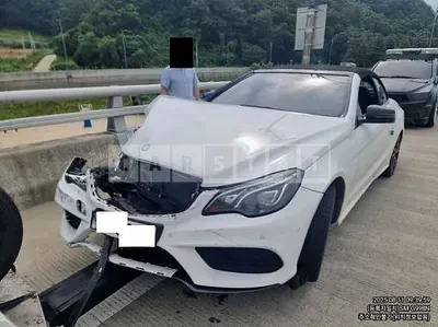 Photo 1 of 9: 2016 Mercedes-Benz E400 Cabriolet — Korean insurance auction