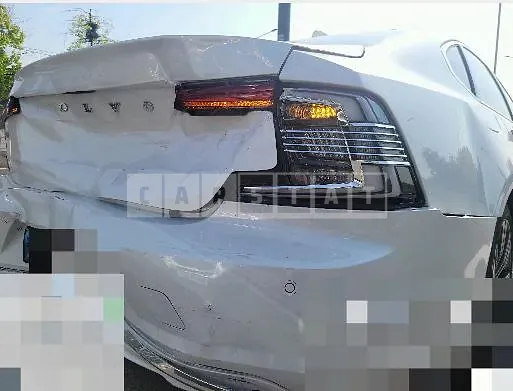 Photo 2 of 34: 2024 Volvo S90B6 AWD — Korean insurance auction