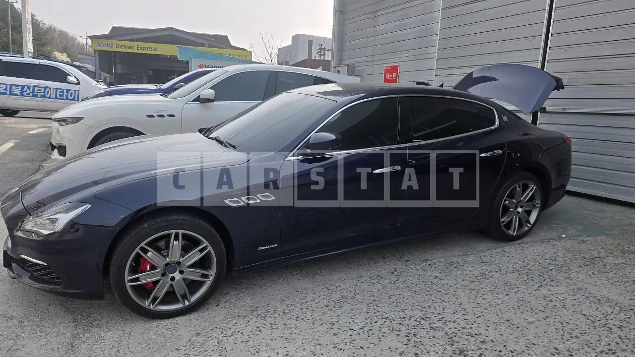 Photo 2 of 11: 2017 Maserati Quattroporte 350, VIN ZAM56XPG2H1236831 — Korean insurance auction
