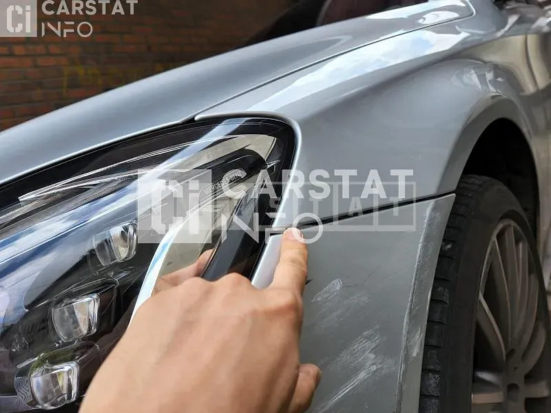 Photo 2 of 2: 2018 Mercedes-Benz Light S450 Headlamps, VIN WDDUG6EB7JA412816 — Korean insurance auction