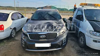 Photo 1 of 14: 2017 Kia Sorento, VIN KNAPK81ABHA287793 — Korean insurance auction