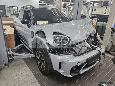 Photo 1 of 11: 2022 MINI Cooper Countryman — Korean insurance auction