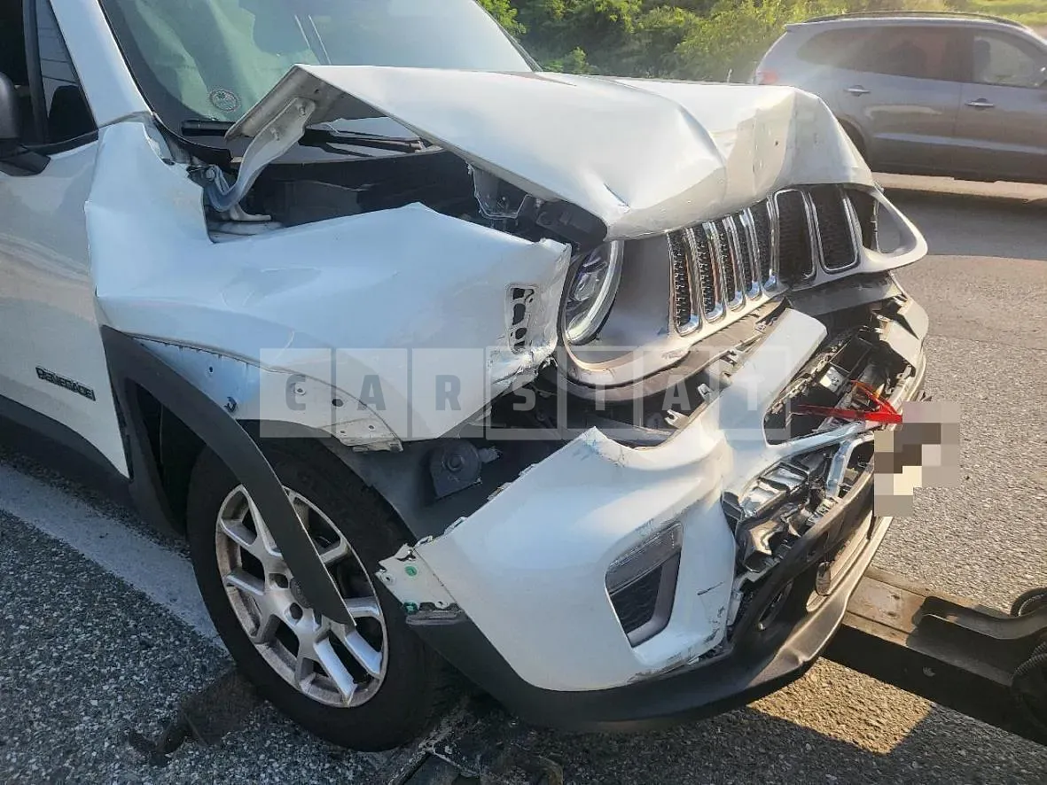 Photo 2 of 33: 2020 Jeep Zip Renegade 2.4 FWD — Korean insurance auction