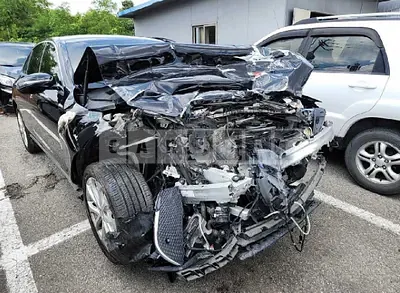 Photo 1 of 20: 2017 Mercedes-Benz E220d, VIN WDDZF0EB7HA112015 — Korean insurance auction