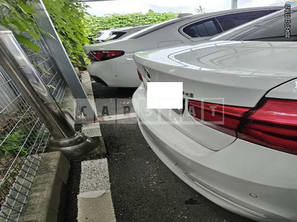 Photo 2 of 22: 2016 BMW 320d — Korean insurance auction