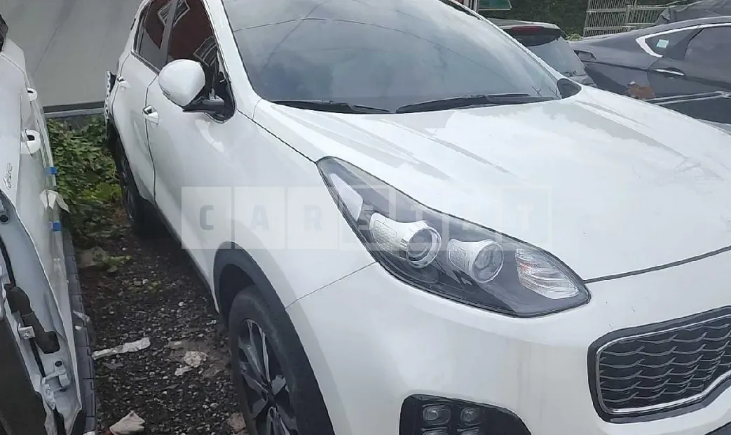 Photo 2 of 14: 2018 Kia Sportage, VIN KNAP781ABJK527596 — Korean insurance auction