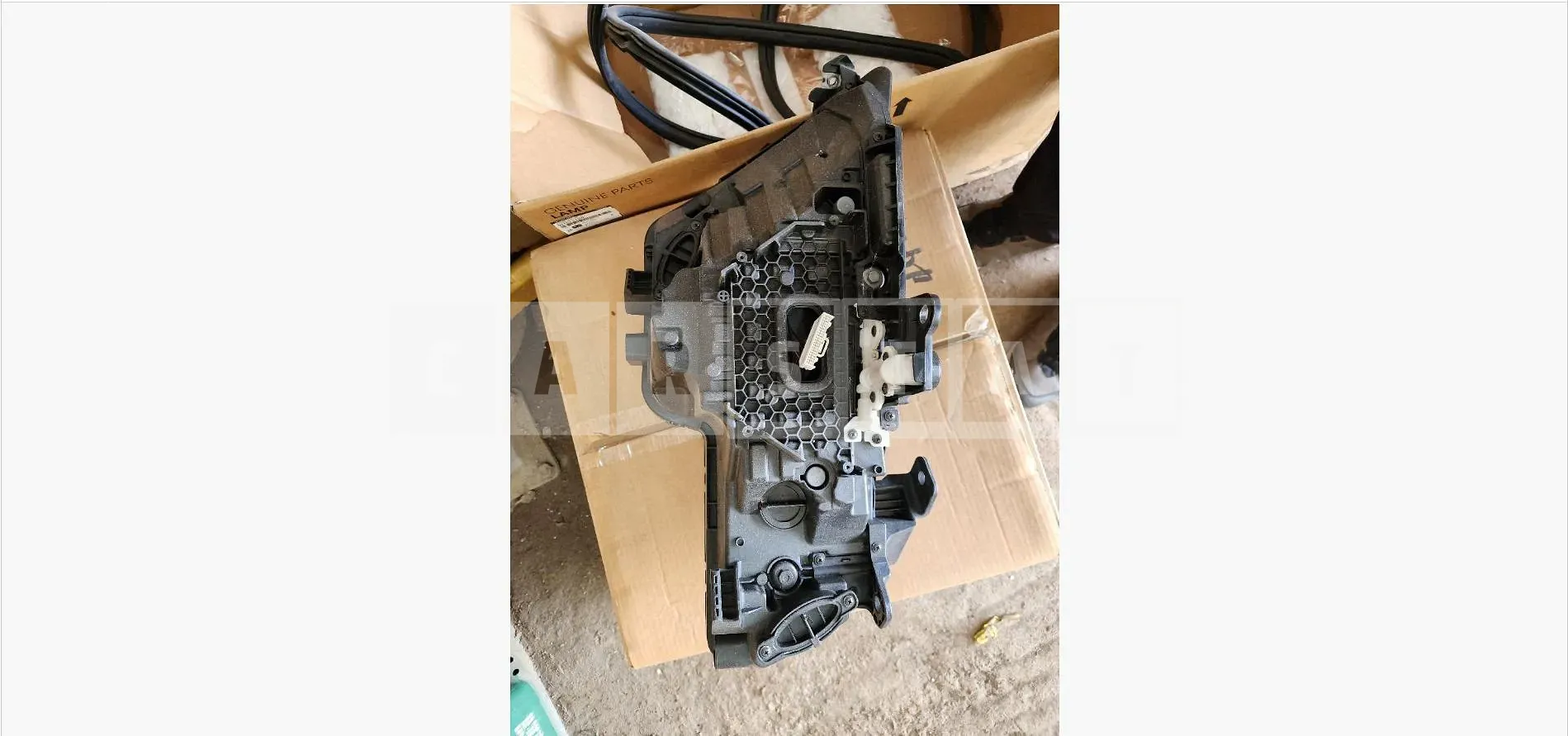 Photo 2 of 3: 2024 Genesis (parts) New G80 2.5T Headlamp — Korean insurance auction