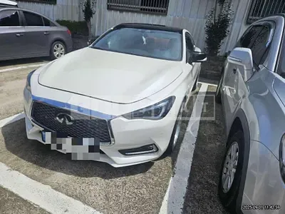 Photo 1 of 12: 2018 Infiniti Q60 — Korean insurance auction