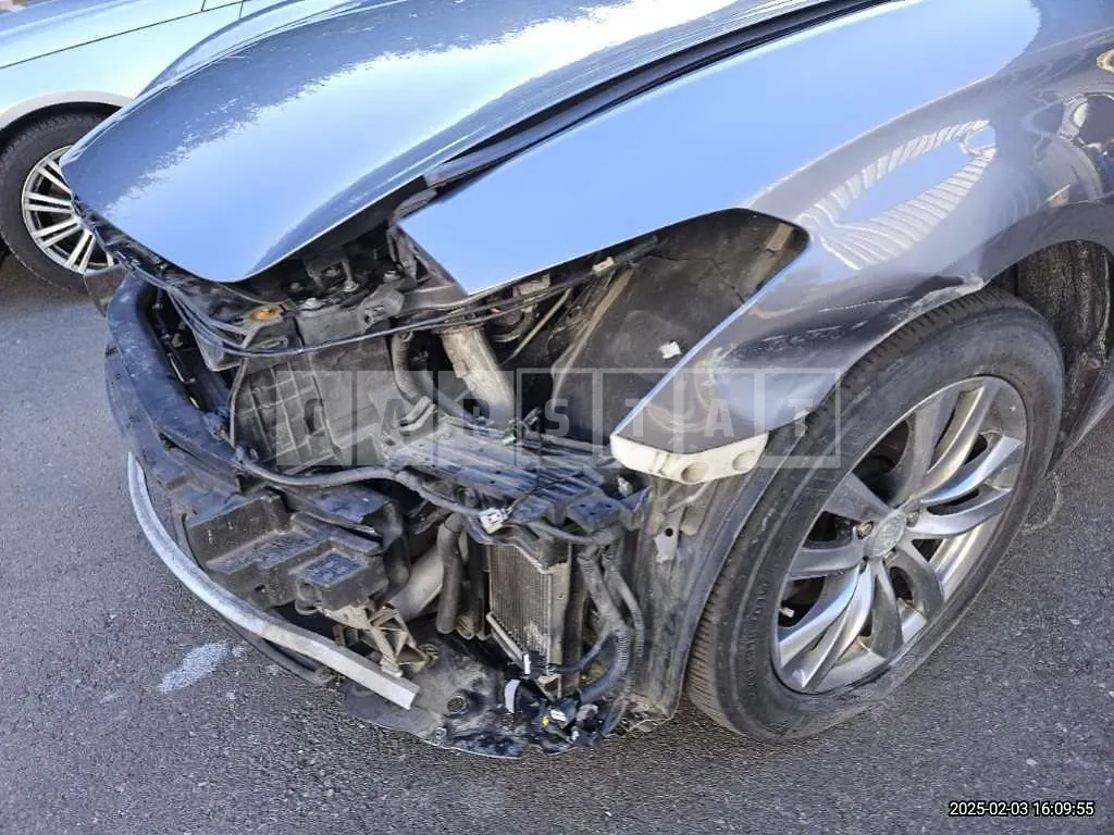 Photo 2 of 11: 2015 Infiniti Q70 3.0d — Korean insurance auction