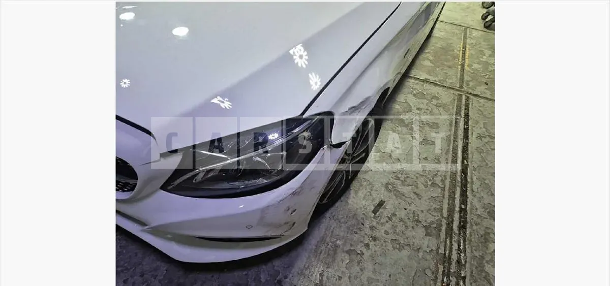 Photo 2 of 12: 2018 Mercedes-Benz C350 e — Korean insurance auction