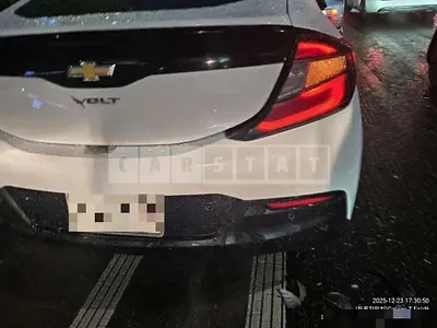 Photo 1 of 10: 2018 Chevrolet Volt Hybrid — Korean insurance auction