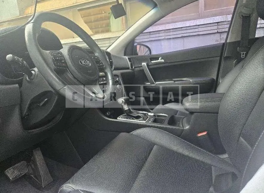 Photo 2 of 11: 2016 Kia Sportage 4WD — Korean insurance auction