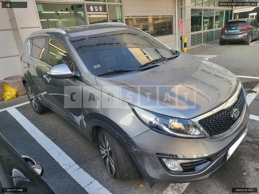 Photo 2 of 18: 2015 Kia Sportage, VIN KNAPE813BGK816018 — Korean insurance auction