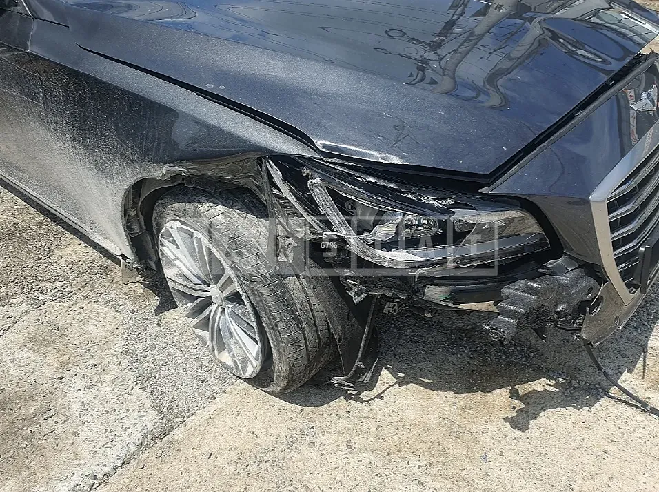 Photo 2 of 7: 2017 Genesis G80 — Korean insurance auction