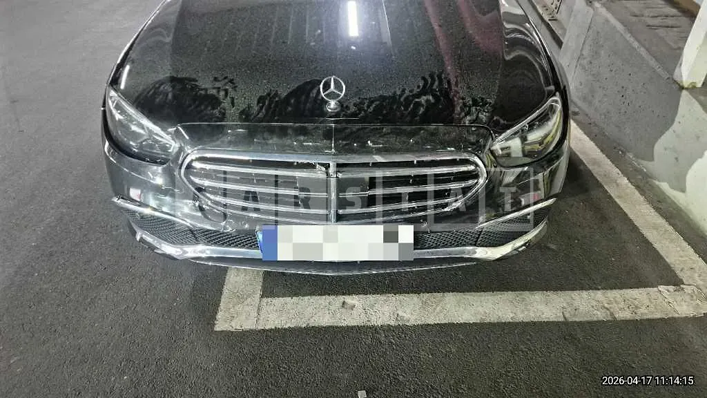 Photo 2 of 9: 2023 Mercedes-Benz E220 d 4Matic — Korean insurance auction