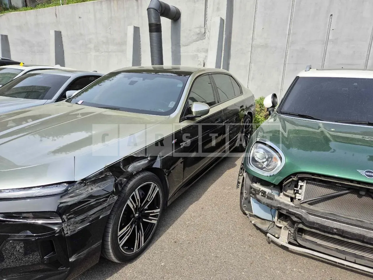 Photo 2 of 35: 2023 BMW i7 xDrive 60, VIN WBY51EJ0XPCN13343 — Korean insurance auction