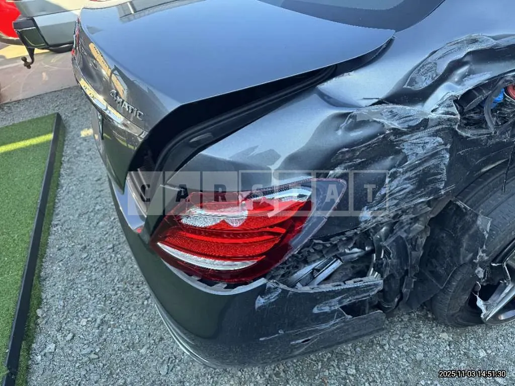 Photo 2 of 13: 2017 Mercedes-Benz E220 d 4Matic — Korean insurance auction