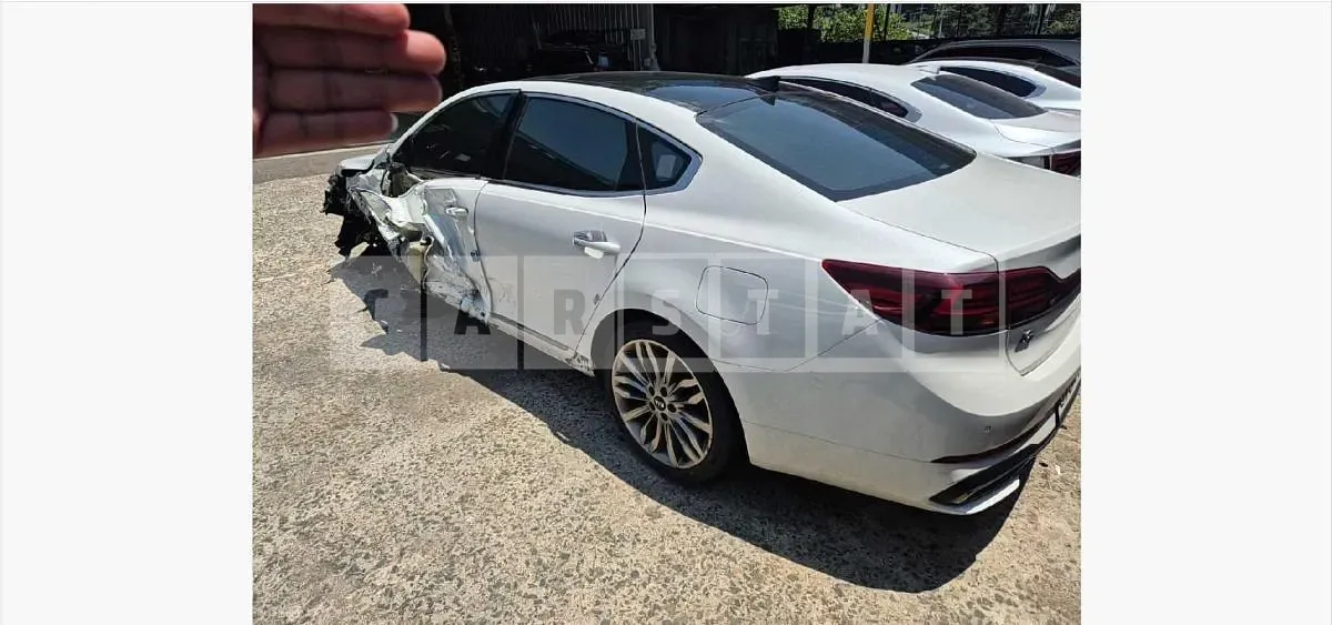 Photo 2 of 27: 2019 Kia K7 — Korean insurance auction