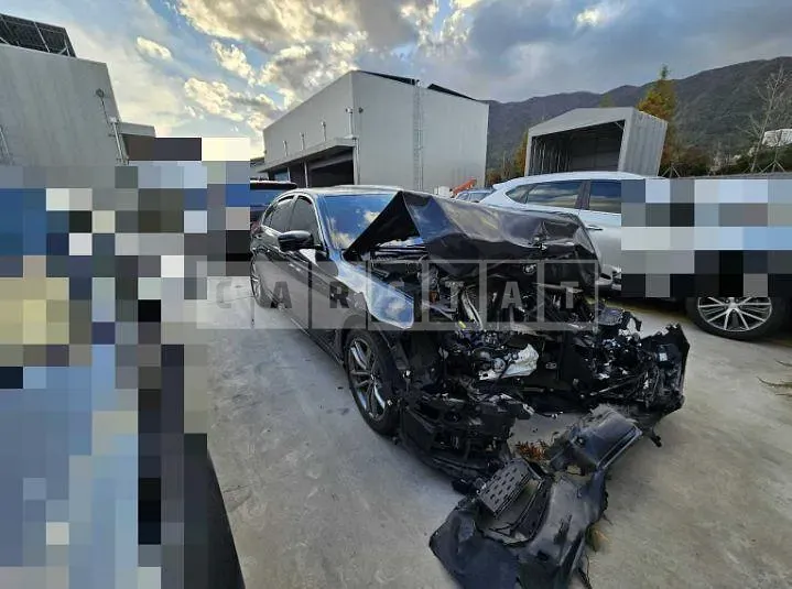 Photo 2 of 12: 2019 BMW 520d M Sport Package, VIN WBAJF3106KBS71104 — Korean insurance auction