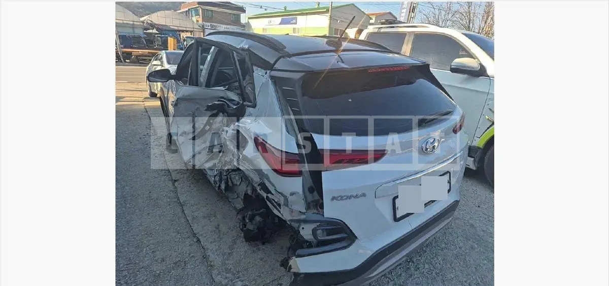 Photo 2 of 9: 2017 Hyundai Kona — Korean insurance auction