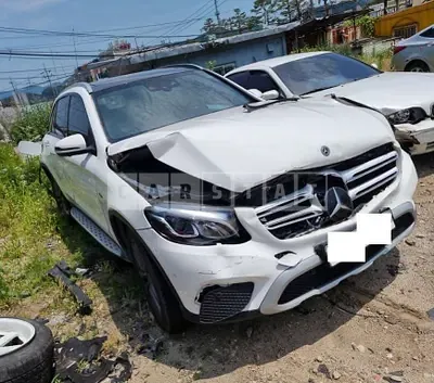 Photo 1 of 4: 2019 Mercedes-Benz GLC350 e 4Matic — Korean insurance auction