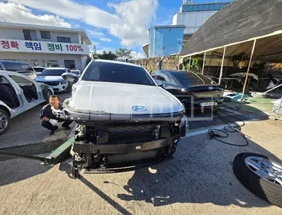 Photo 1 of 27: 2023 Hyundai Kona — Korean insurance auction