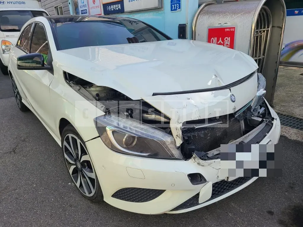 Photo 2 of 9: 2014 Mercedes-Benz A200 CDI — Korean insurance auction