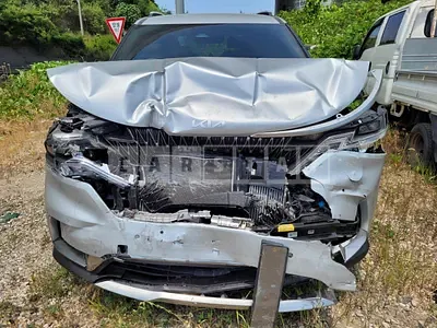 Photo 1 of 36: 2022 Kia Carnival 2.2 — Korean insurance auction
