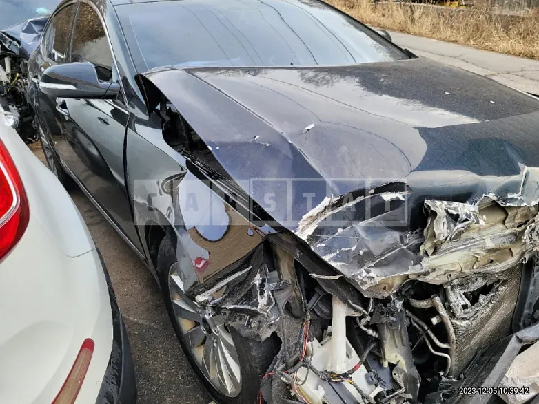 Photo 2 of 19: 2017 Hyundai Santa Fe DM 2.0, VIN KMHSW81UBJU821481 — Korean insurance auction