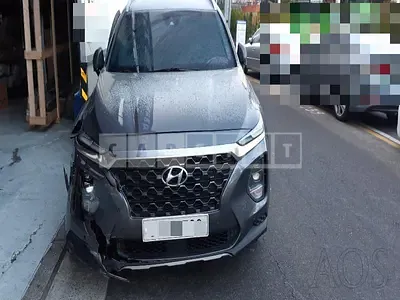 Photo 1 of 15: 2018 Hyundai Santa Fe 2.2, VIN KMHS381CBKU107767 — Korean insurance auction