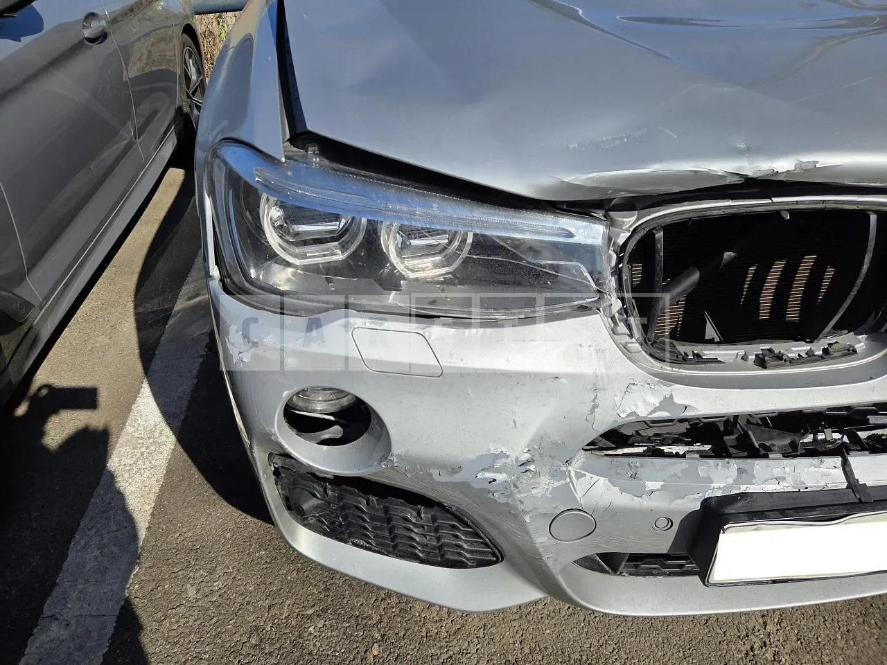 Photo 2 of 39: 2018 BMW X4 xDrive 20d, VIN WBAXX1106J0Y52382 — Korean insurance auction