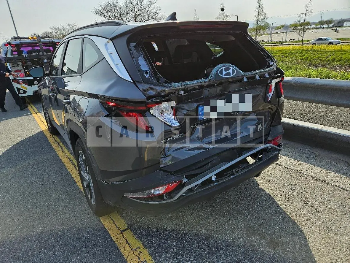 Photo 2 of 27: 2022 Hyundai Tucson Gasoline 1.6 — Korean insurance auction