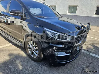 Photo 1 of 10: 2020 Kia Carnivals — Korean insurance auction