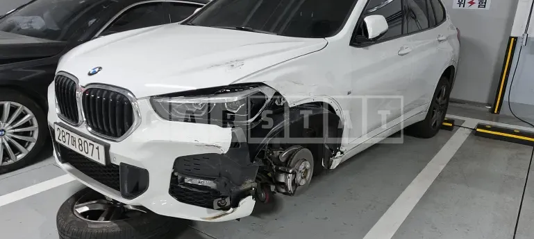 Photo 2 of 16: 2021 BMW X1 xDrive 18d, VIN WBA31AD05N5T83127 — Korean insurance auction