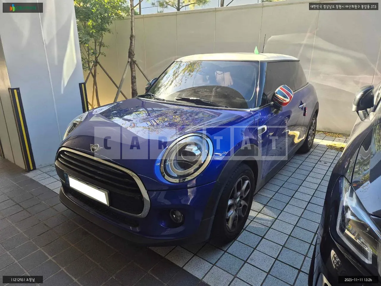 Photo 2 of 13: 2021 MINI Cooper, VIN WMWXR7100M2N30147 — Korean insurance auction