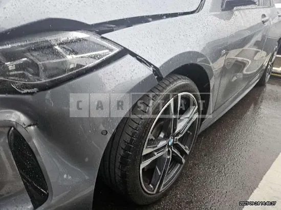 Photo 2 of 34: 2024 BMW 120i — Korean insurance auction