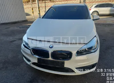 Photo 1 of 18: 2018 BMW Active Tourer — Korean insurance auction